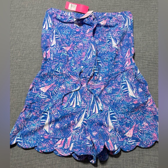 Women’s Lily Pulitzer Sailboat Romper - Picture 1 of 4